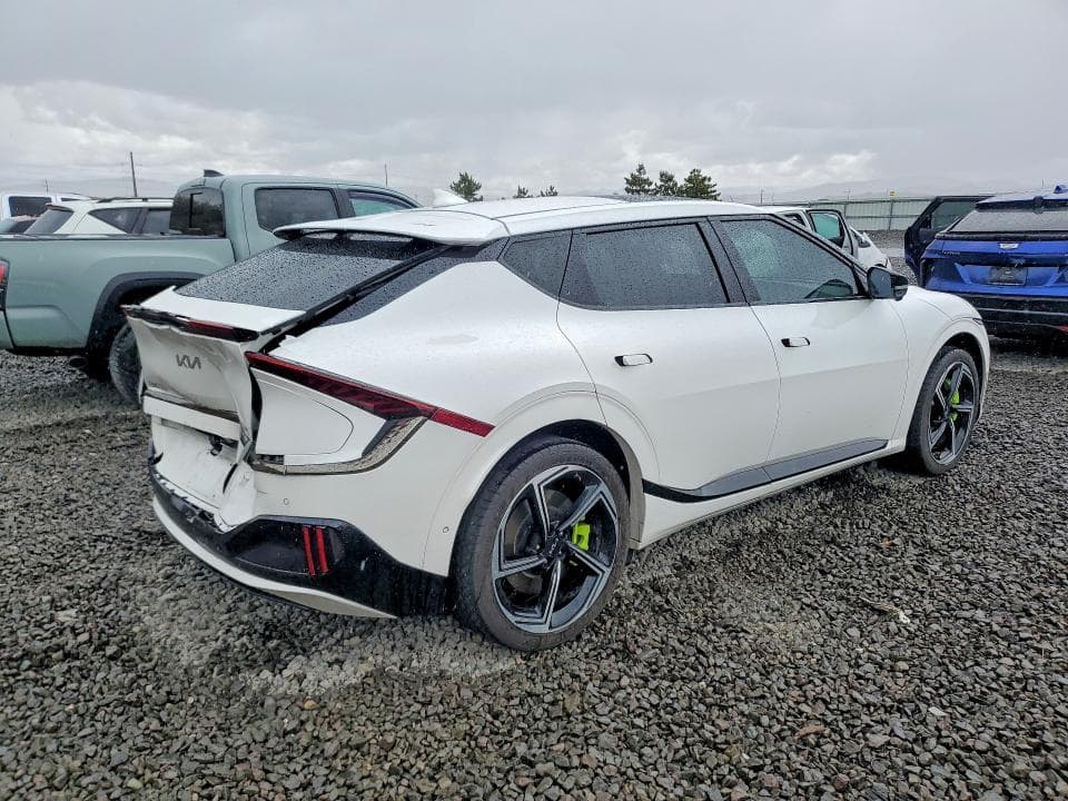 2023 KIA EV6 3