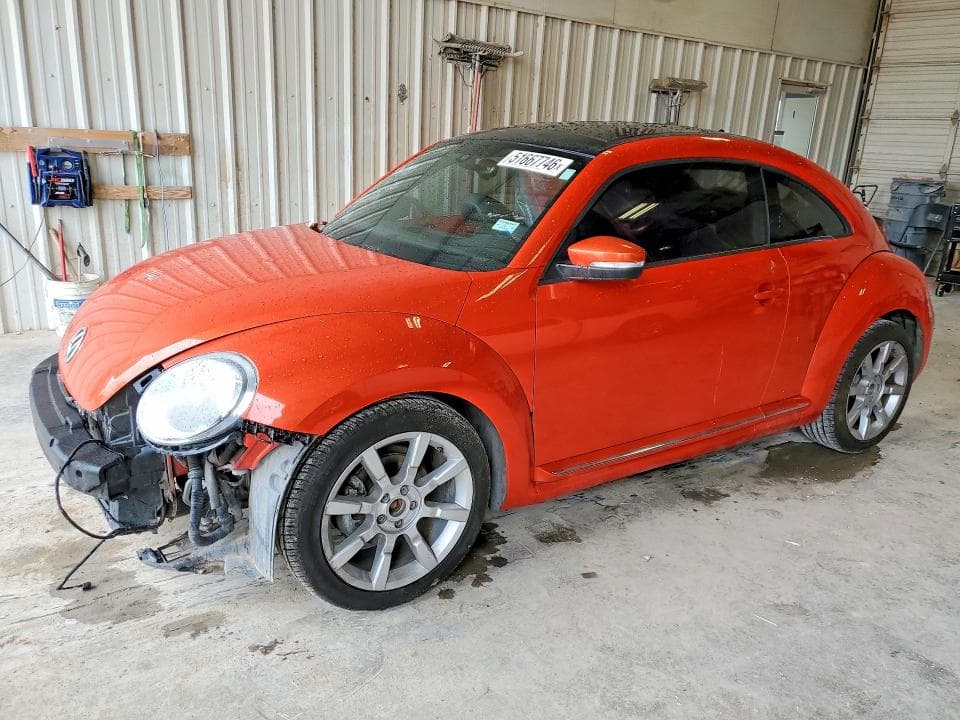 2016 VOLKSWAGEN BEETLE SE