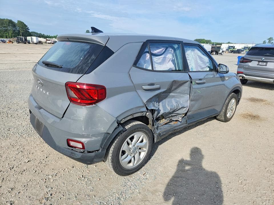 2021 HYUNDAI VENUE SE 3