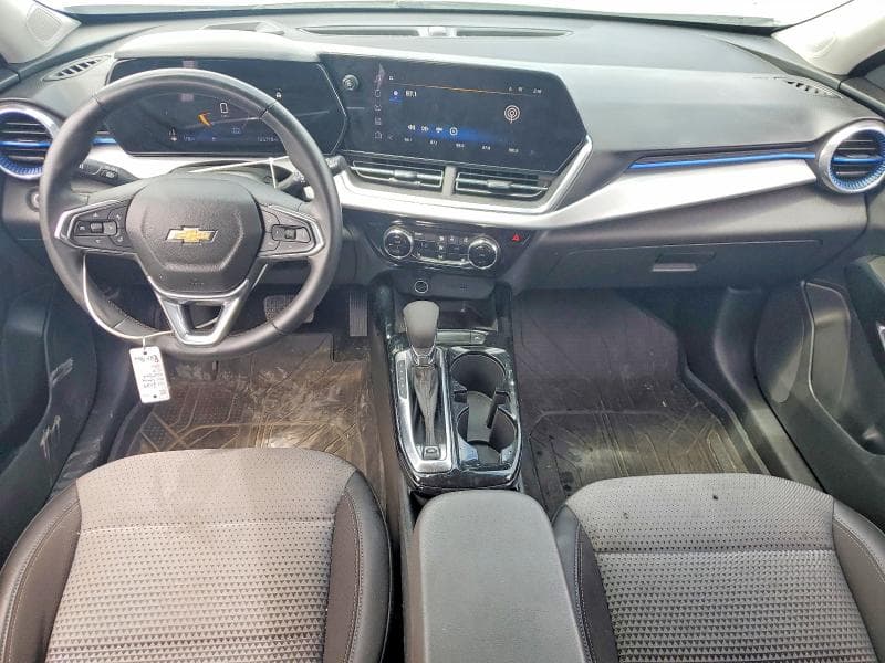2025 CHEVROLET TRAX 1LT 8