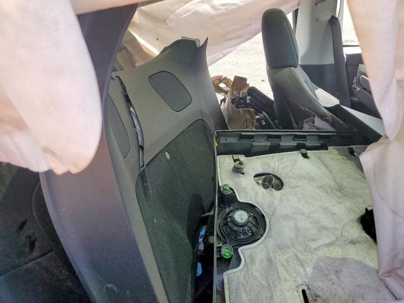 2024 TESLA MODEL Y 10