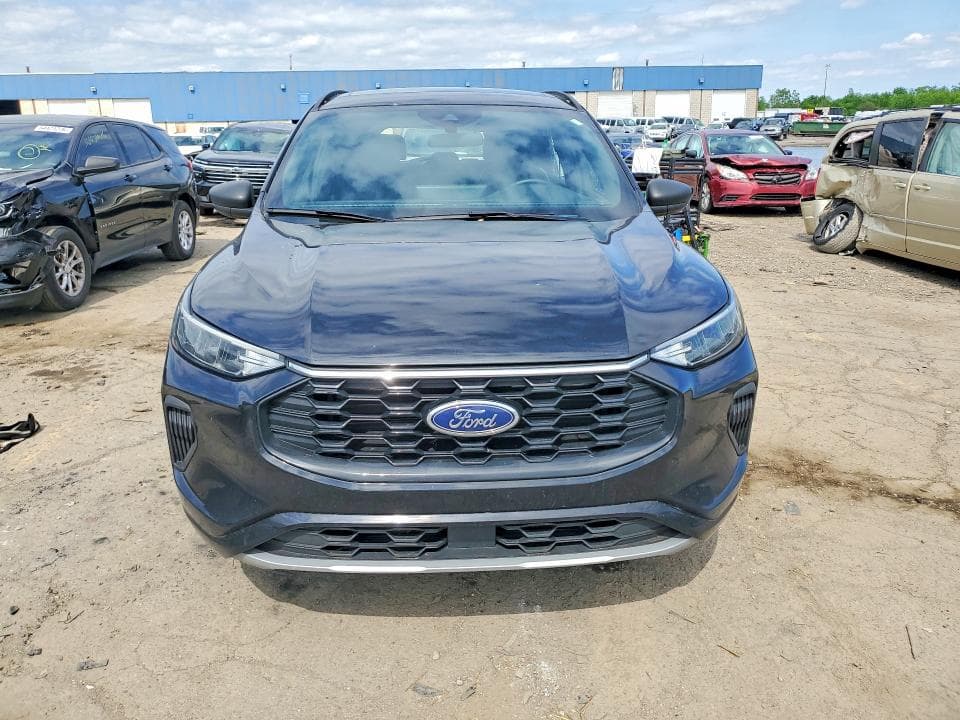 2024 FORD ESCAPE ST LINE 5