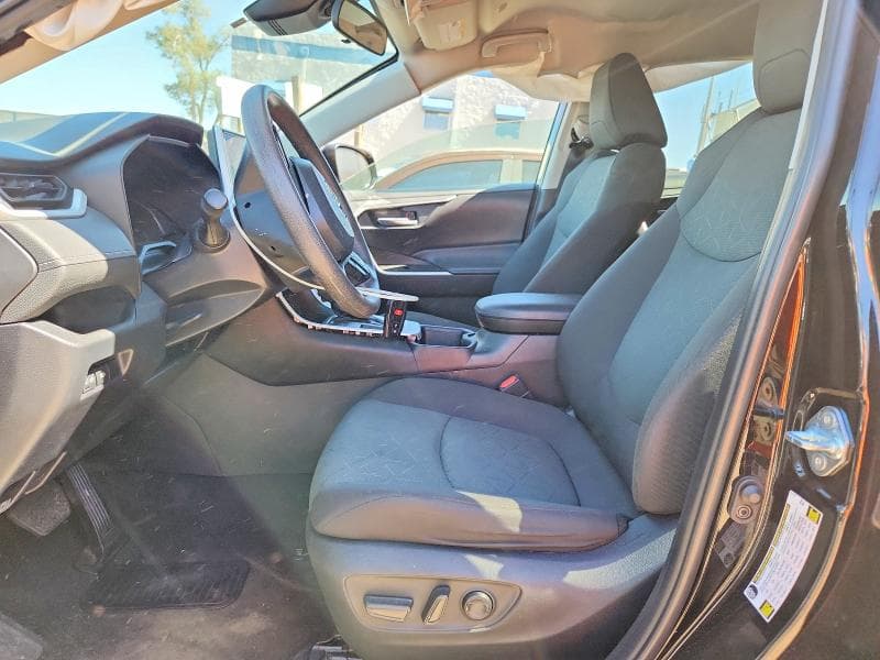 2024 TOYOTA RAV4 XLE 7