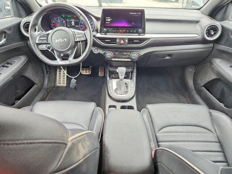 2023 KIA FORTE GT LINE 8