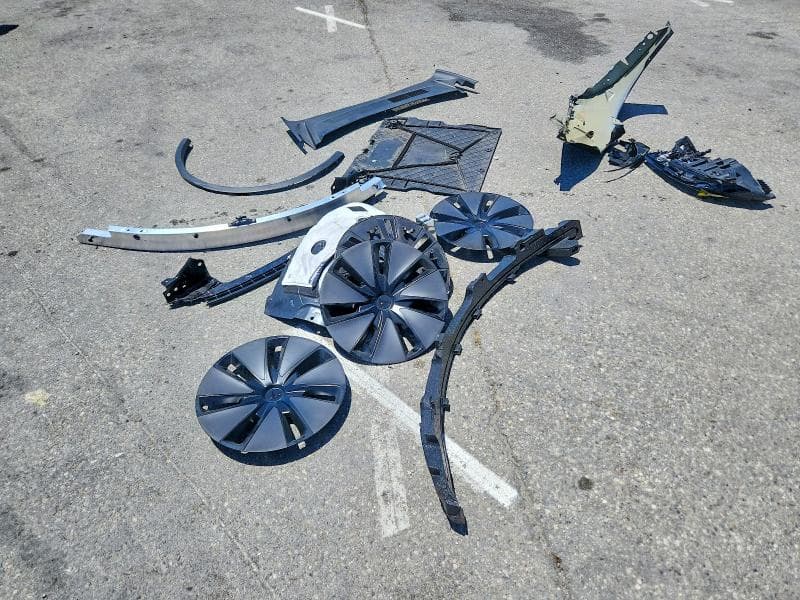 2025 TESLA MODEL 3 12