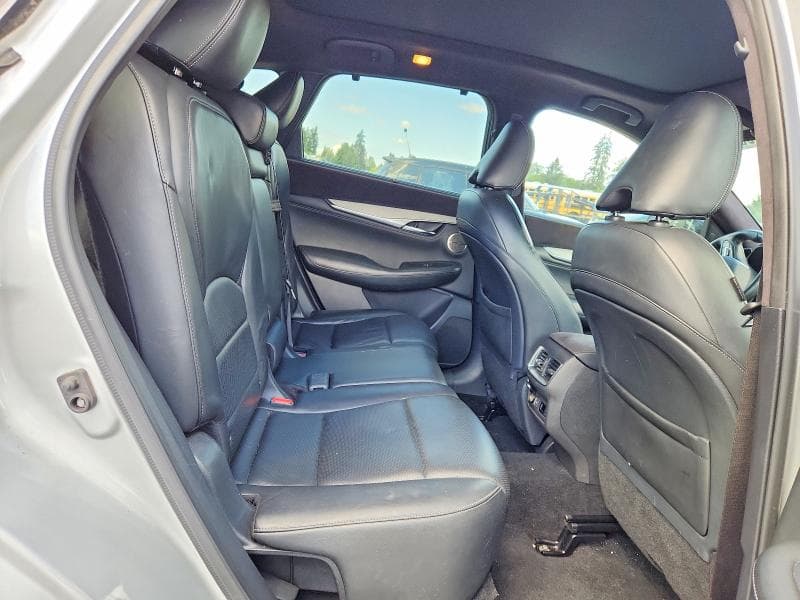 2019 INFINITI QX50 ESSENTIAL 11