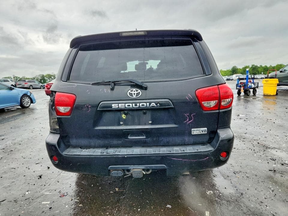 2017 TOYOTA SEQUOIA SR5 6
