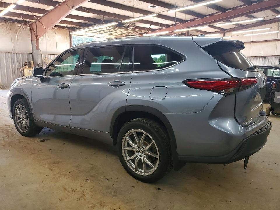 2020 TOYOTA HIGHLANDER XLE 2