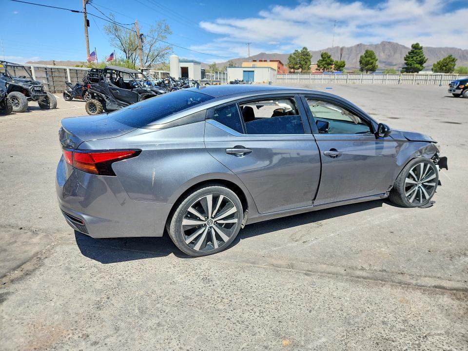 2019 NISSAN ALTIMA SR 3