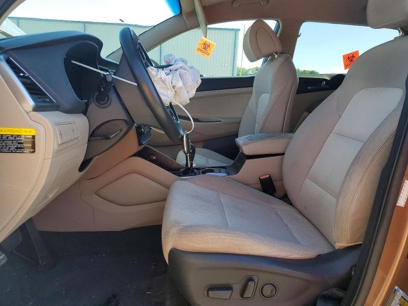 2017 HYUNDAI TUCSON SE 7