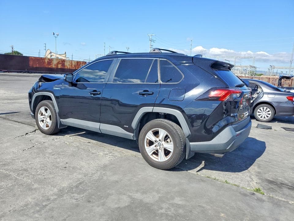 2019 TOYOTA RAV4 HYBRID XLE 2