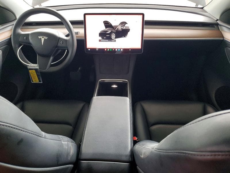 2023 TESLA MODEL Y 8