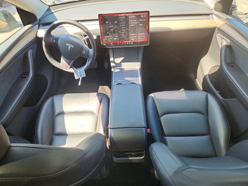 2023 TESLA MODEL Y 8