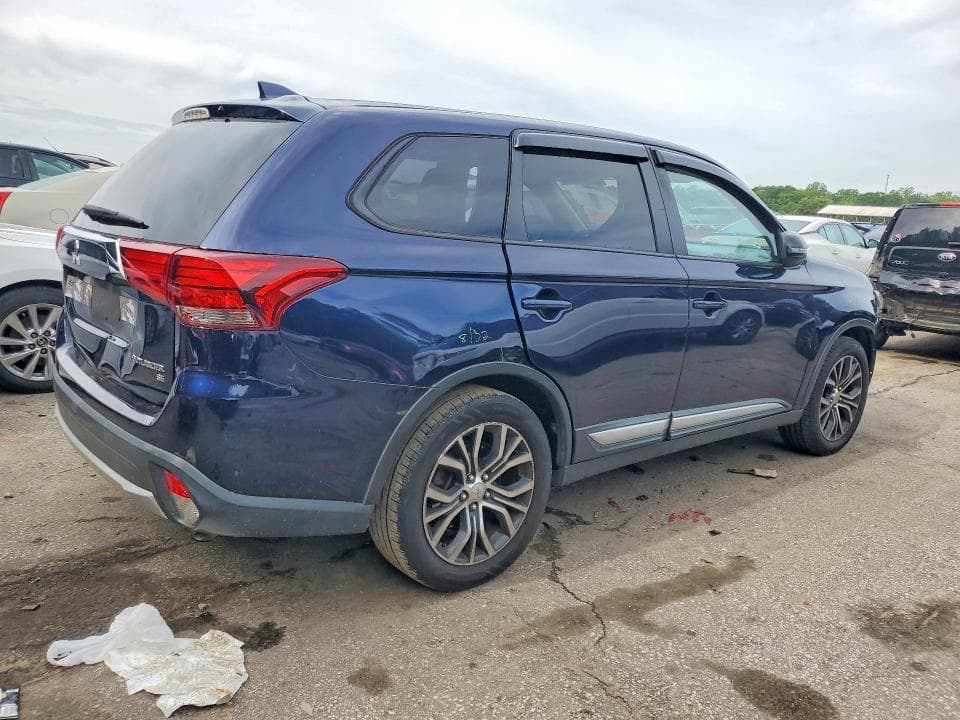 2017 MITSUBISHI OUTLANDER SE 3