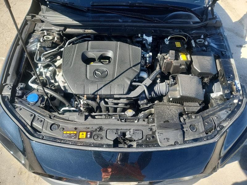 2023 MAZDA 3 PREMIUM 12