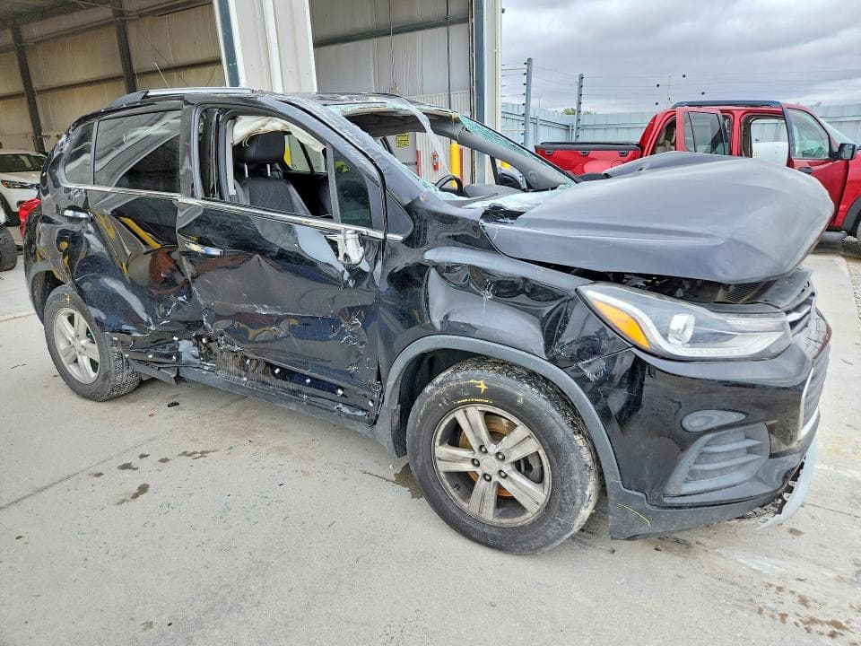 2020 CHEVROLET TRAX 1LT 4