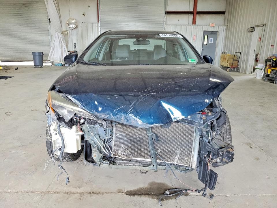 2017 TOYOTA COROLLA LE 5