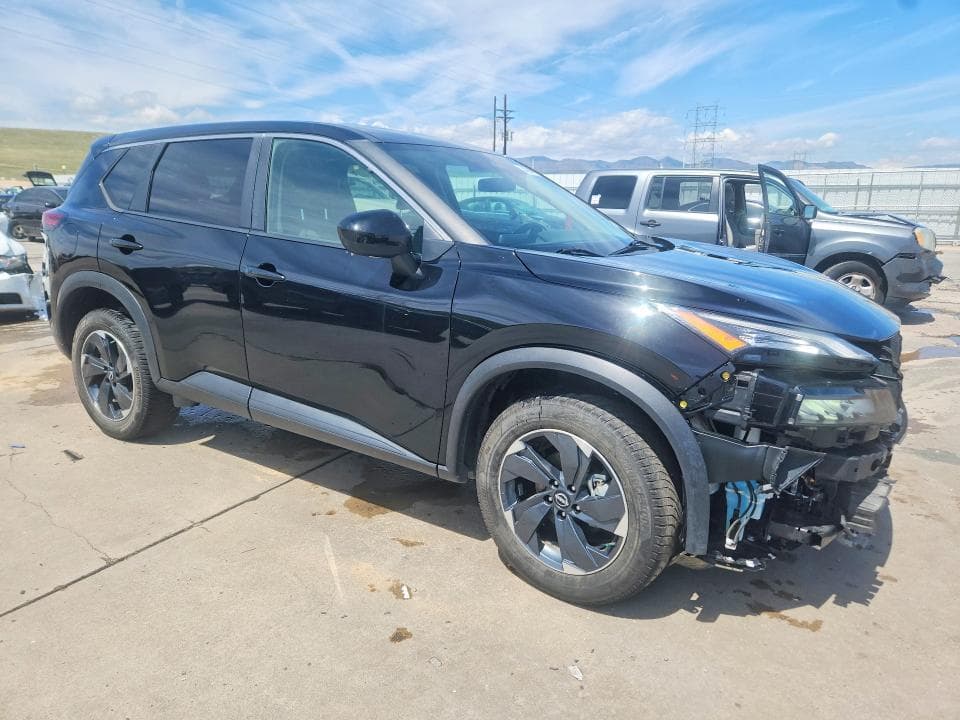 2024 NISSAN ROGUE SV 4