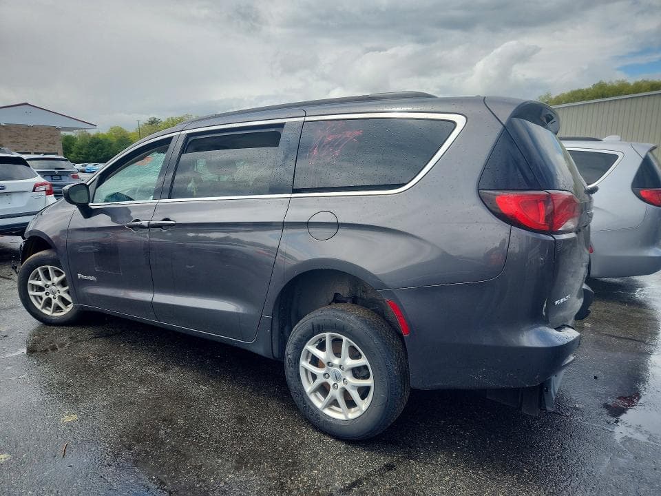 2021 CHRYSLER VOYAGER LXI 2