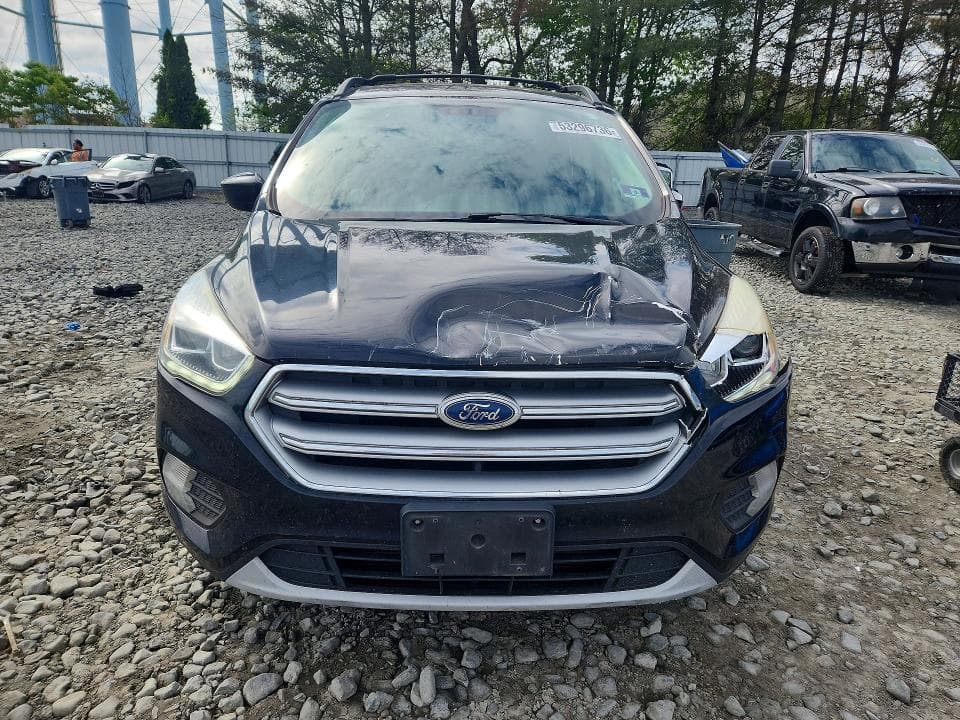2017 FORD ESCAPE SE 5