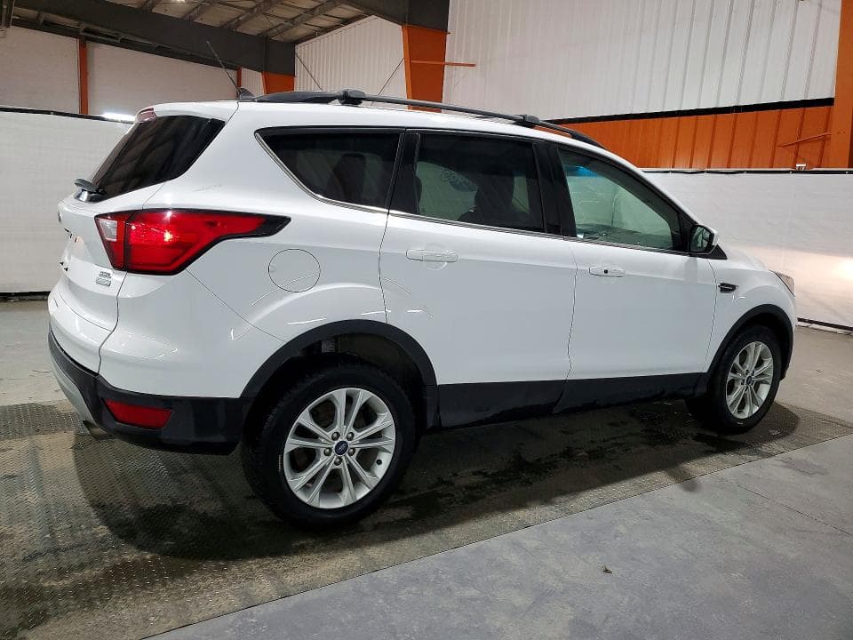 2019 FORD ESCAPE SEL 3