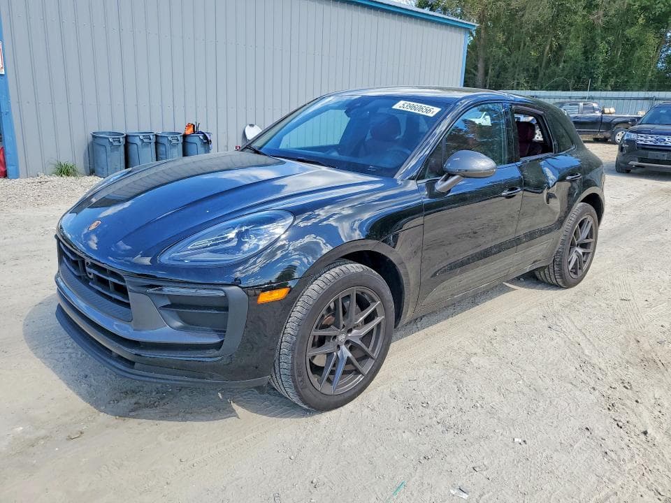 2023 PORSCHE MACAN - 1
