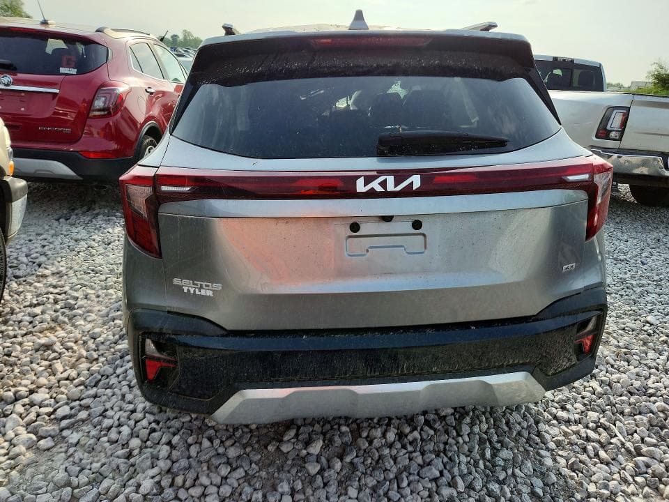 2025 KIA SELTOS EX 6