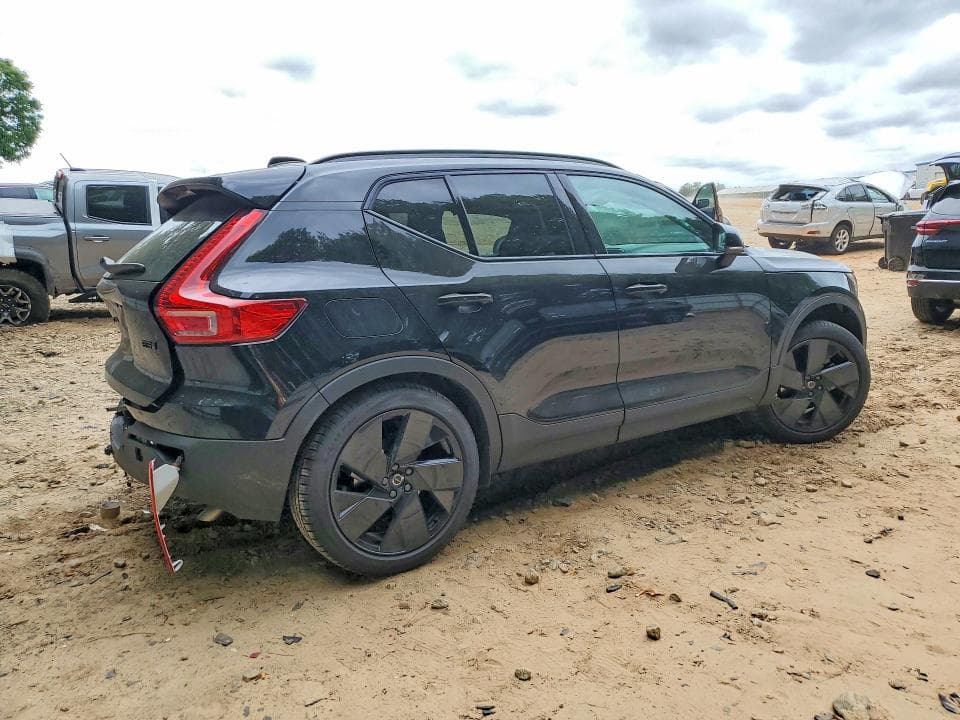 2026 VOLVO XC40 ULTRA 3