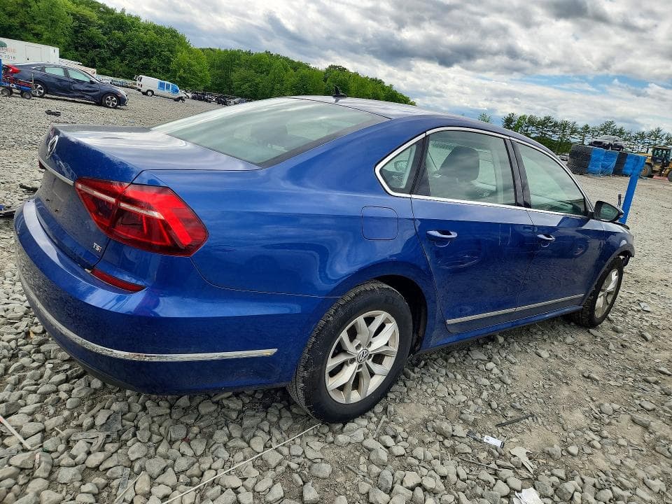 2017 VOLKSWAGEN PASSAT S S 3