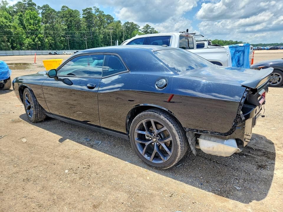 2023 DODGE CHALLENGER SXT 2