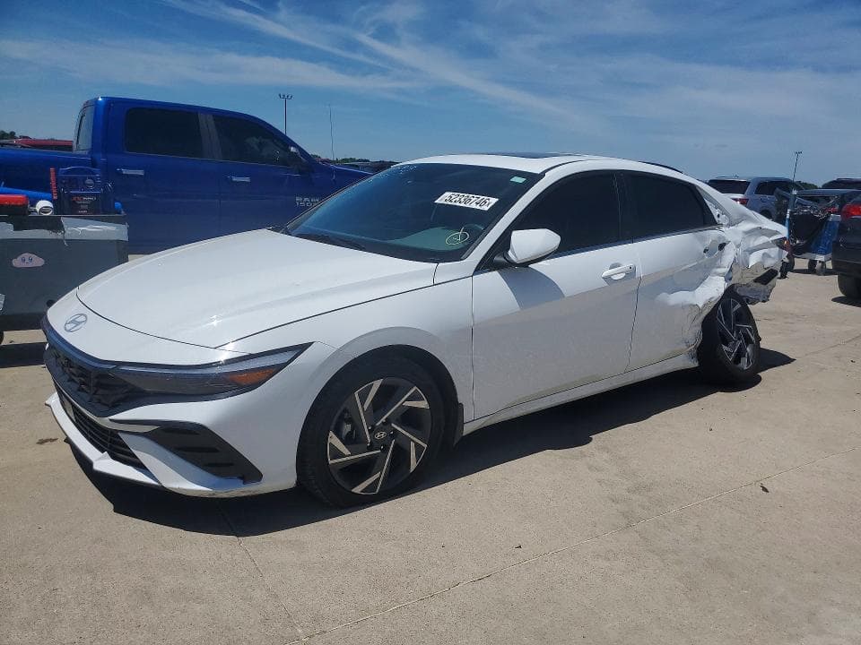 2025 HYUNDAI ELANTRA