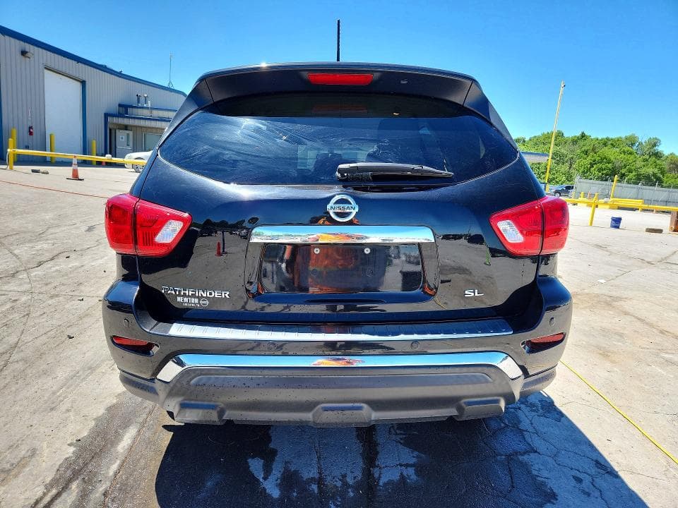2017 NISSAN PATHFINDER SL 6