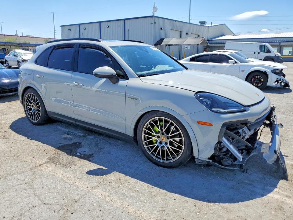 2023 PORSCHE CAYENNE E-HYBRID 4
