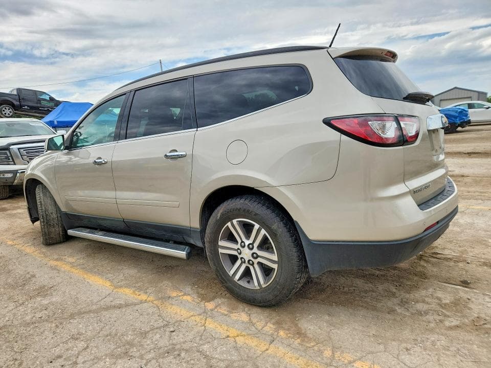 2017 CHEVROLET TRAVERSE LT 2