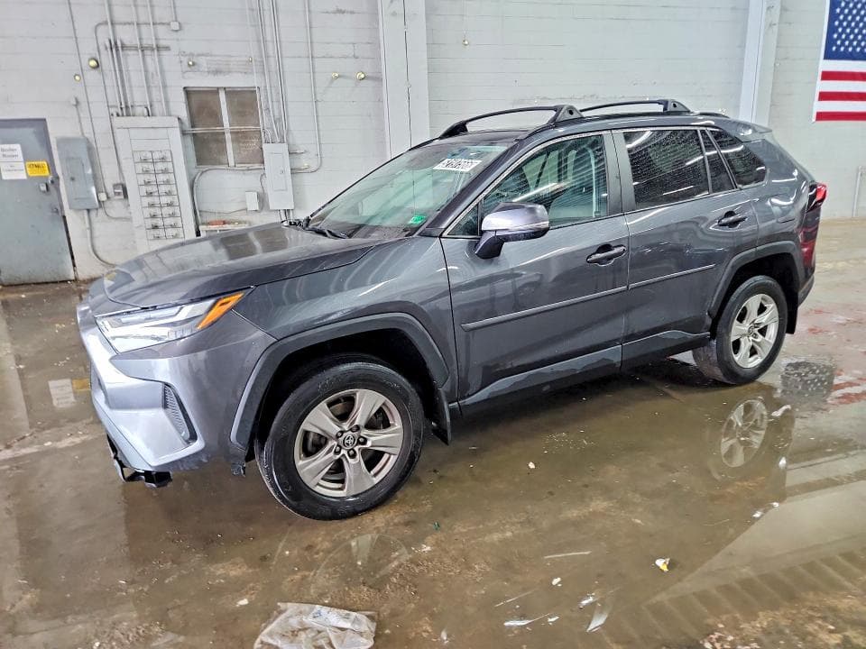2023 TOYOTA RAV4 XLE - 1