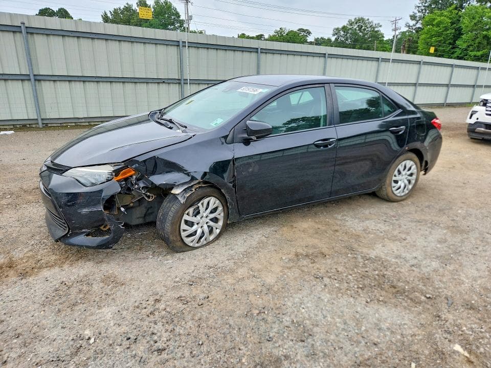 2018 TOYOTA COROLLA LE - 1