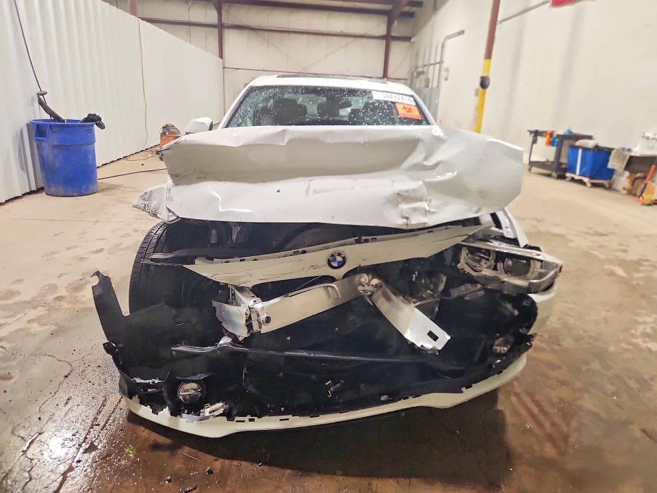 2018 BMW 330 XI 5
