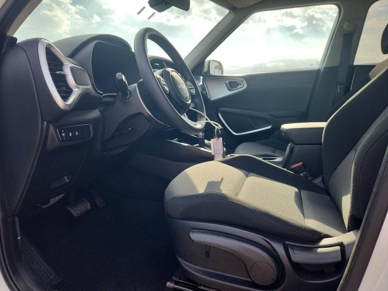 2025 KIA SOUL LX 7