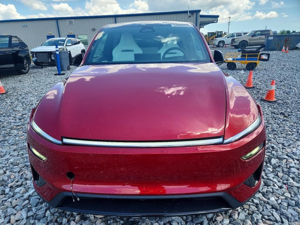 2026 TESLA MODEL Y 5