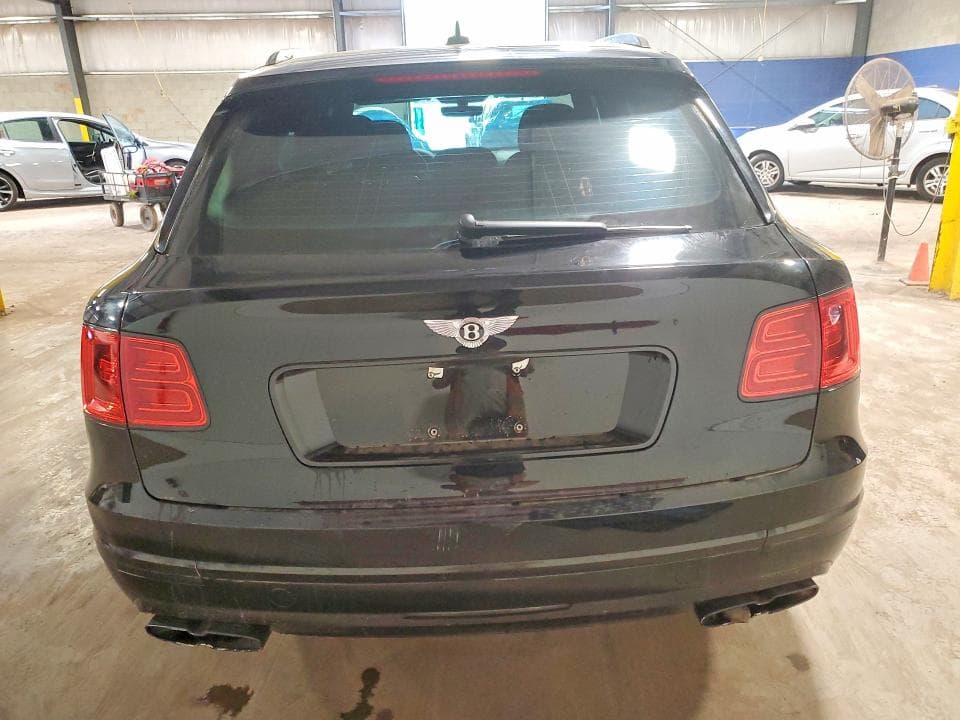 2019 BENTLEY BENTAYGA 6