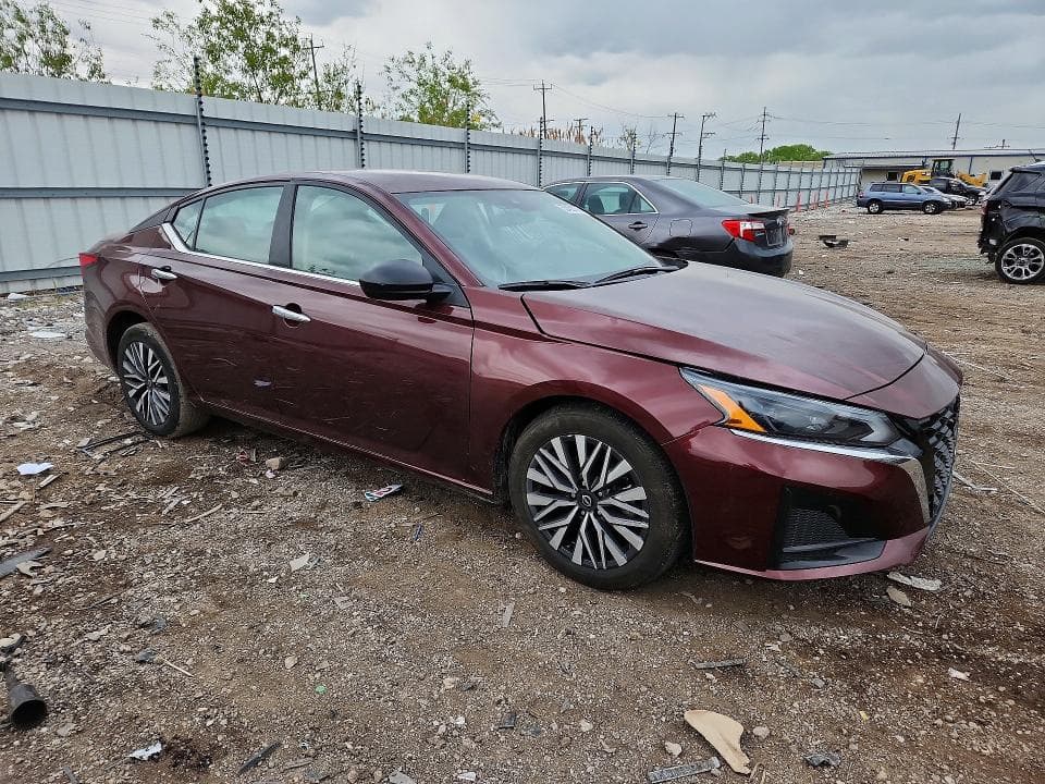 2024 NISSAN ALTIMA SV 4