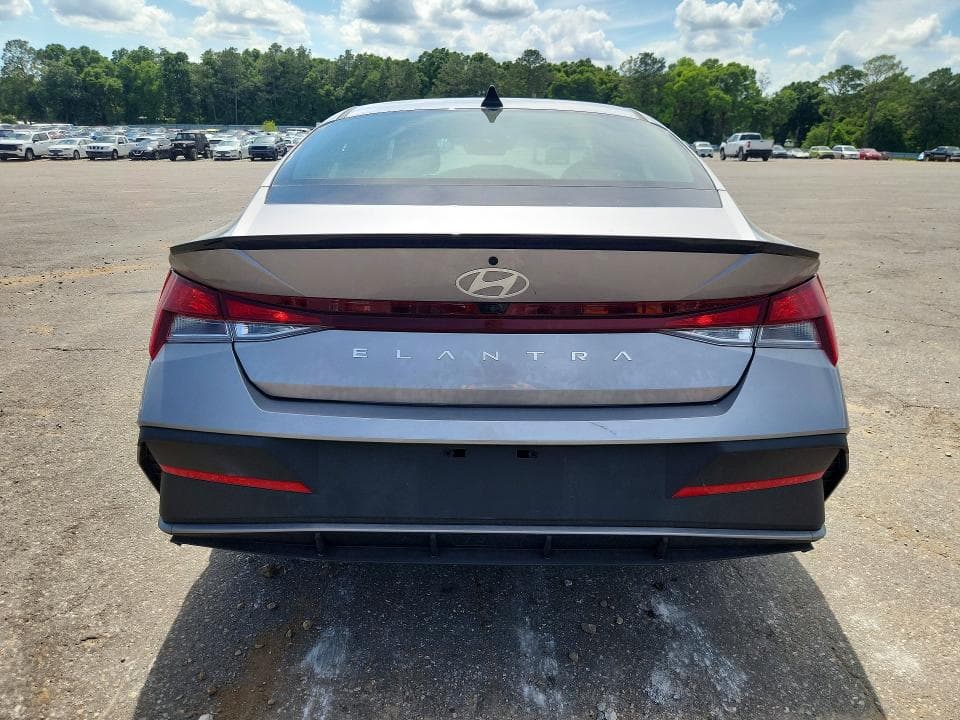 2026 HYUNDAI ELANTRA SEL SPORT 6