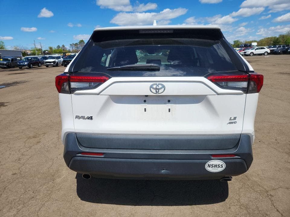 2020 TOYOTA RAV4 LE 6
