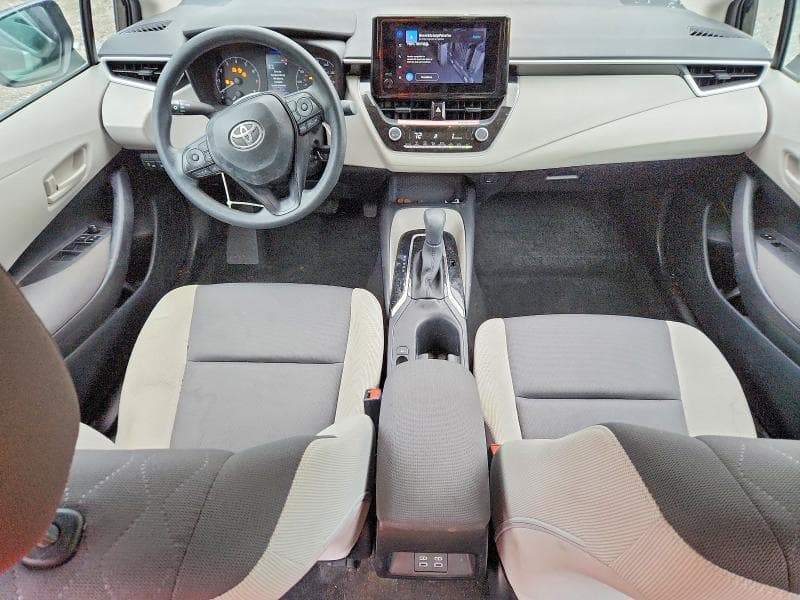 2025 TOYOTA COROLLA LE 8
