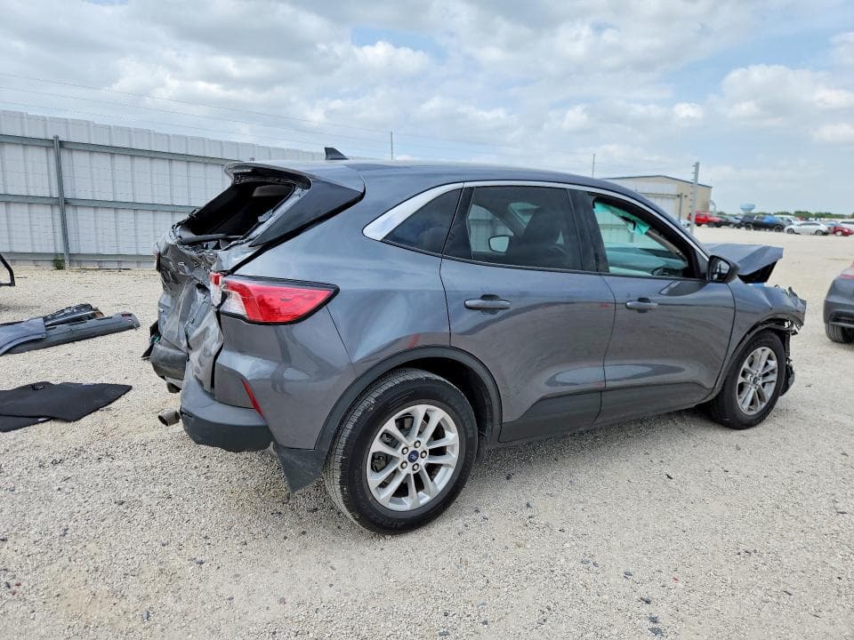 2022 FORD ESCAPE SE 3
