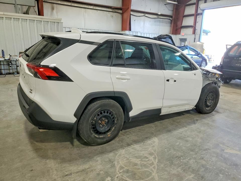 2021 TOYOTA RAV4 LE 3