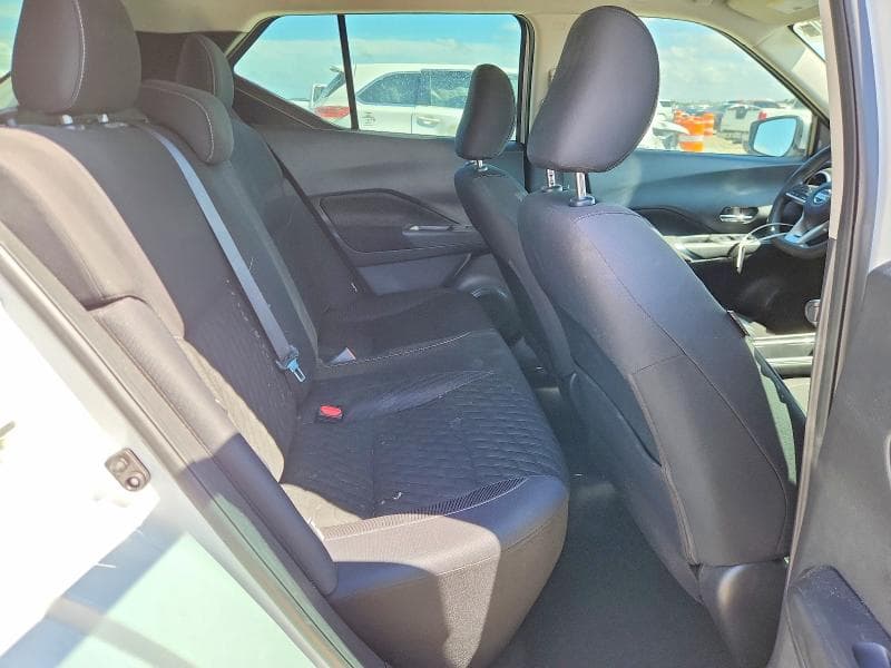 2021 NISSAN KICKS SV 10