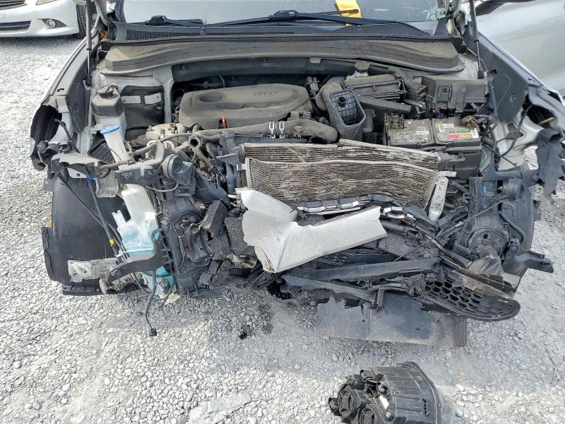 2019 HYUNDAI SANTA FE SE 12