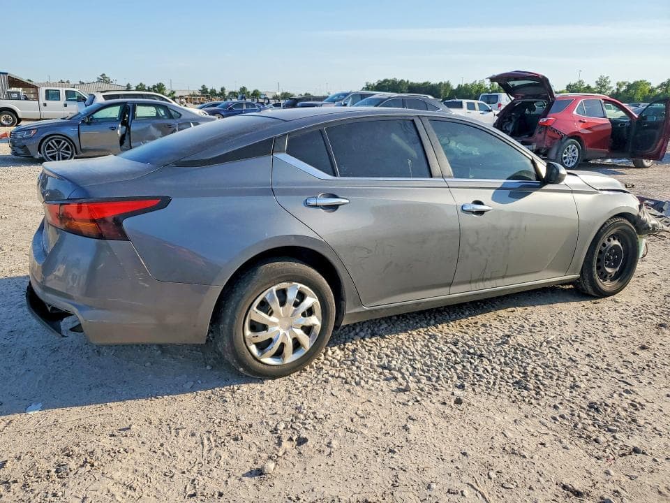 2019 NISSAN ALTIMA S 3