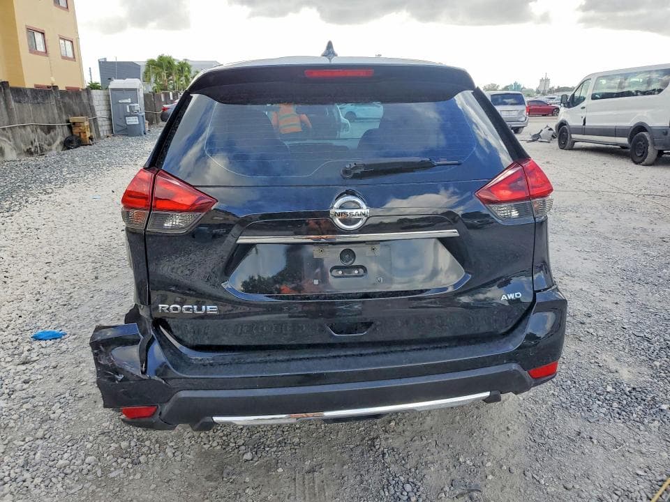 2017 NISSAN ROGUE S 6